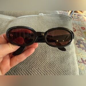 Gucci Dark Frame Oval Sunglasses